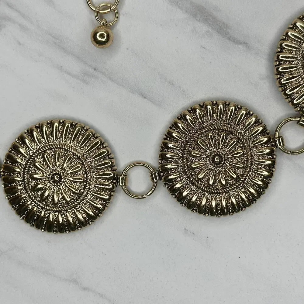 Flower Concho Sunburst Gold Chain Belt OS ✨